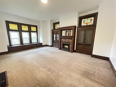 1st image of 1101 Lark St #1