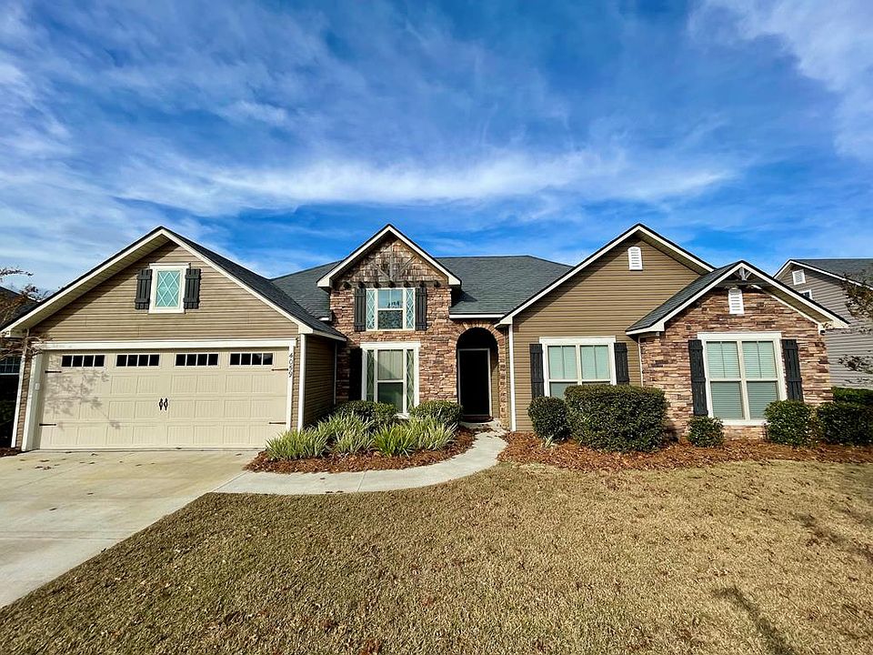 1st image of 4059 McKenzie Ln