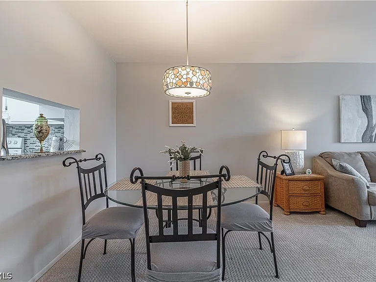6220 Augusta Dr #307 — Photo 4