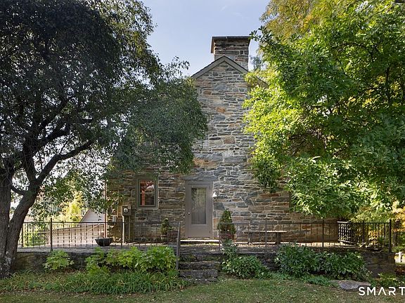 2nd image of 15 Stone House Road