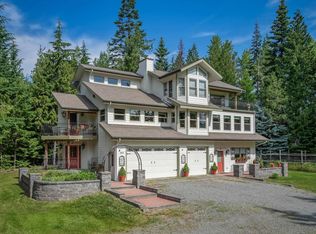 1600 Highland Flats Rd, Naples, ID 83847