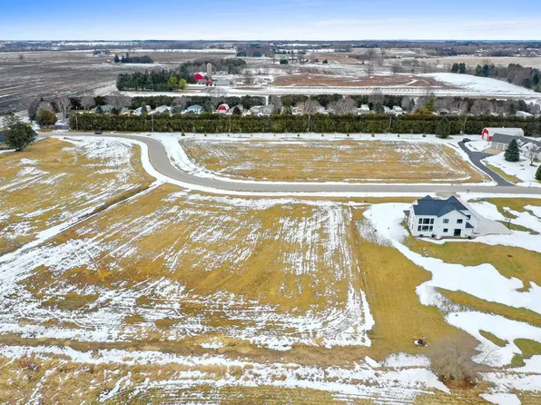 Whispering Meadows Dr #8, Larsen, WI 54947