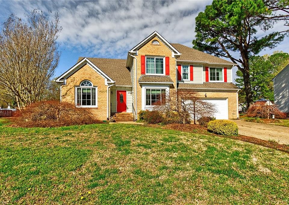 1st image of 203 Winterberry Ln