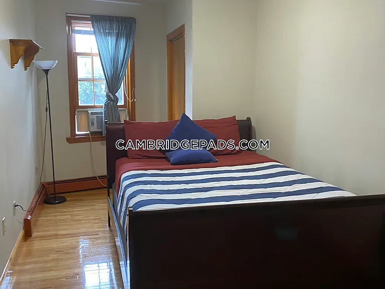1124 Cambridge St #1 — Photo 12