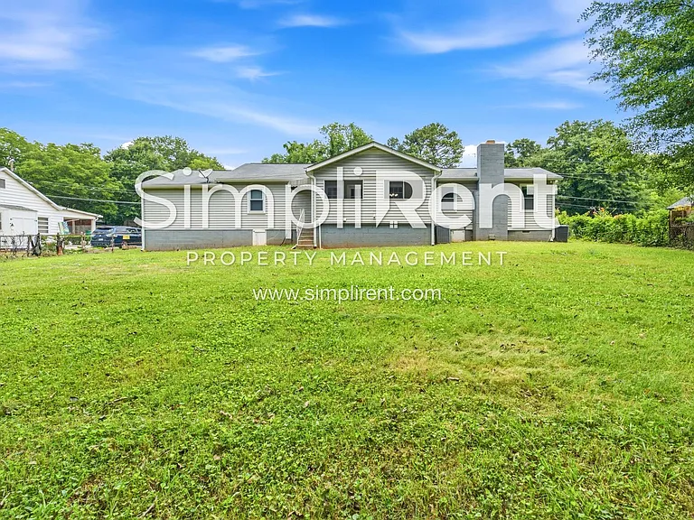 4401 Highland Rd — Photo 16