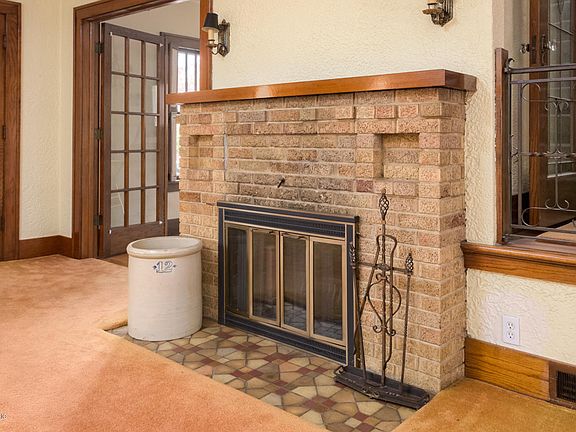 5th image of 1409 Hillcrest Ave