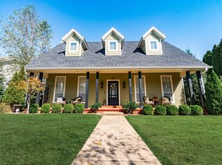 3102 Orchard Way, Bentonville, AR 72712