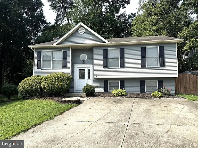 13 McNeil Ct — Photo 23