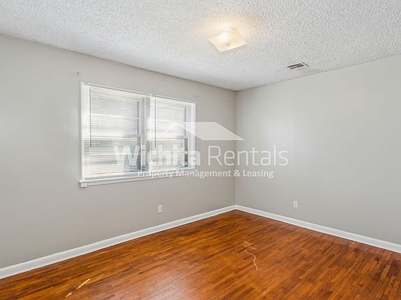 5th image of 1815-1821 W University Ave #1815