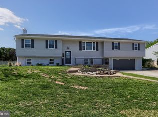 914 Kochenderfer Rd, Lebanon, PA 17046