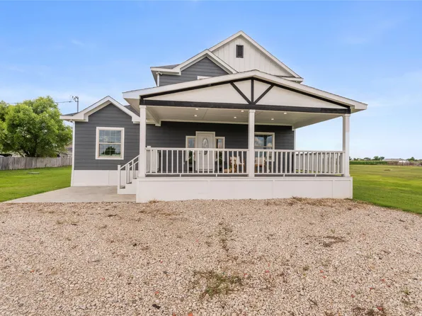 1128 Newton Rd, Ferris, TX 75125