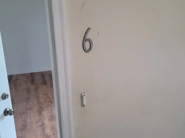 310 N Spruce St APT 6, Kenai, AK 99611