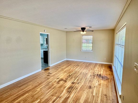 5th image of 3508 Cottonwood Dr