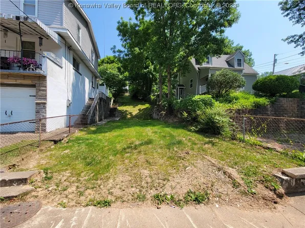 1208 Beech Ave, Charleston, WV 25302