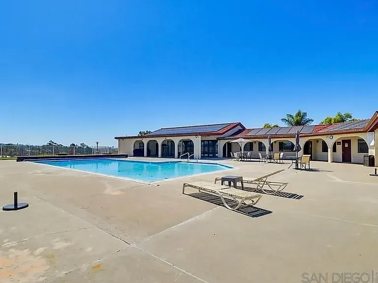 613 Via Del Mar — Photo 32