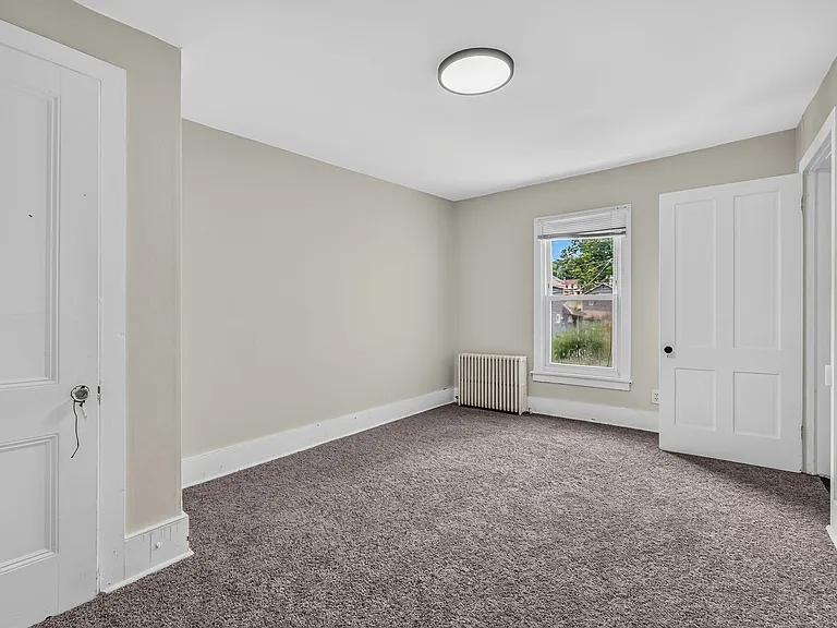 40 Brunswick Ave #2 — Photo 13