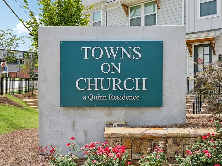 Towns on Church — Photo 22