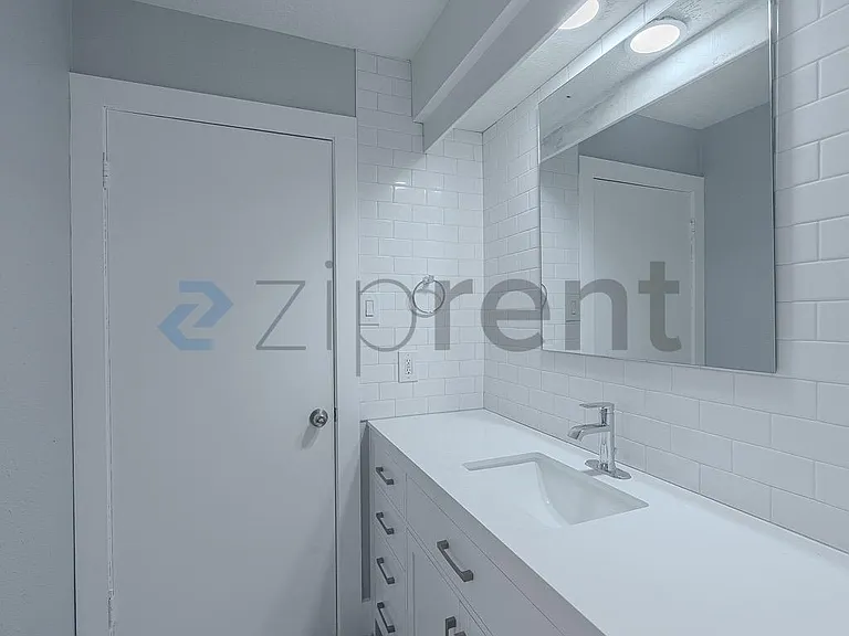 16402 Mill Point Dr — Photo 22
