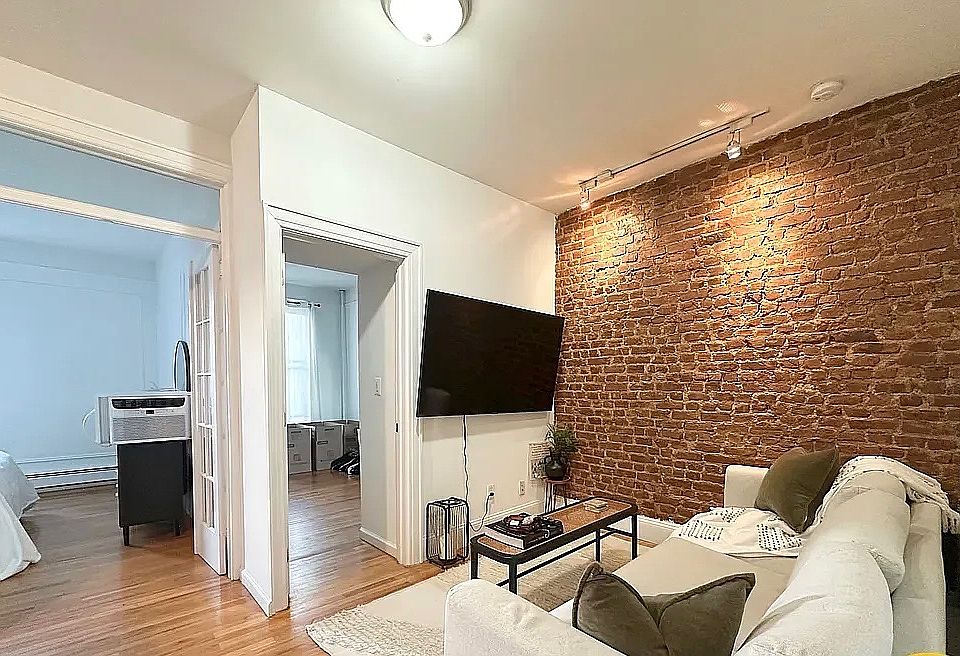 1st image of 30-30 146th St Unit 3R
