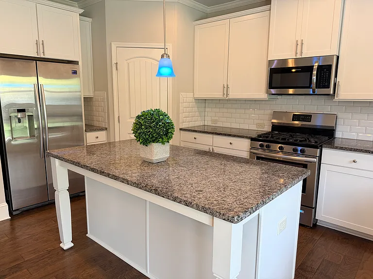 3830 Cordova Ln — Photo 12