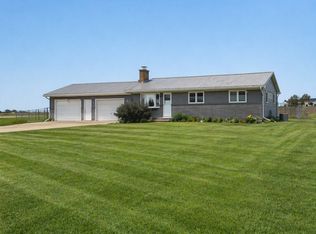 1751 Maples Rd, Dixon, IL 61021