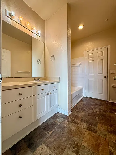 18001 Richmond Place Dr #1020 Photo 1