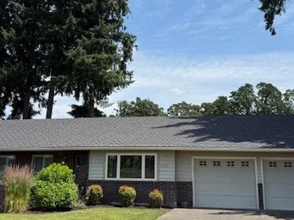 3330 N Maple St, Canby, OR 97013