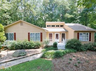 2142 Dayron Cir, Marietta, GA 30062