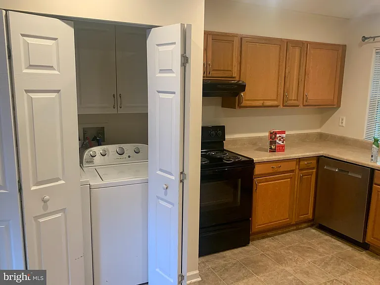 133 Woodlake Dr — Photo 9