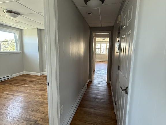 4th image of 71 Campbell St