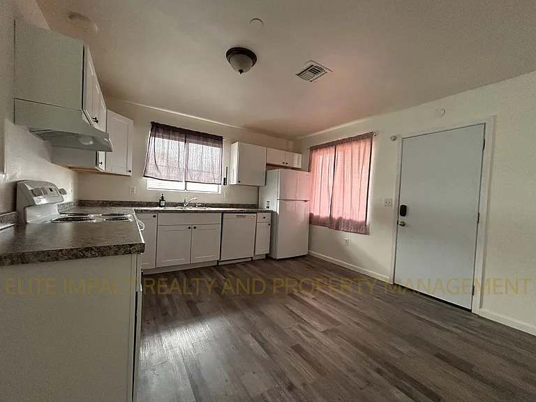 1462 W Saint Marys Rd #2 — Photo 7