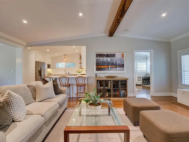 1791 Spruce Ave — Photo 4