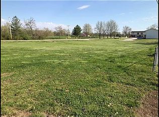 0 S Marion St, Salem, IL 62881