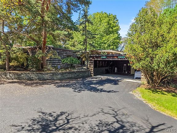 3rd image of 314 Kimber Rd