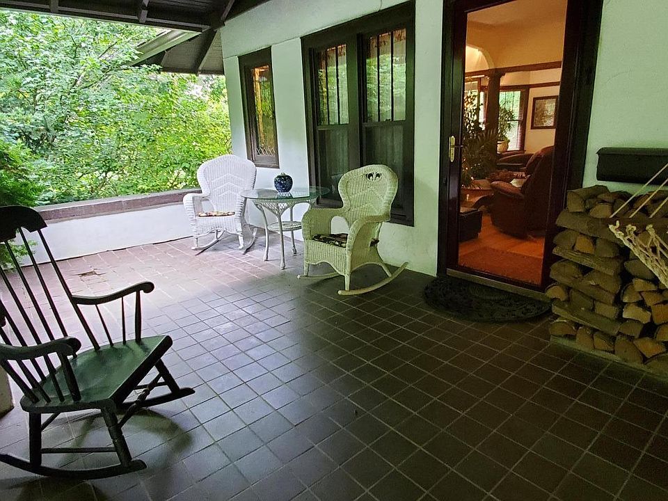 Covered Front Porch with Bistro Table