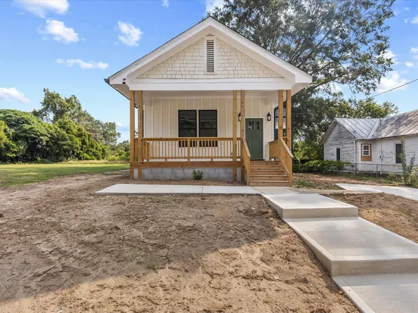 211 Fairview Ave SW, Wilson, NC 27893