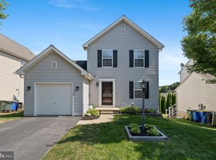 7 Azalea Ct, Manchester, PA 17345