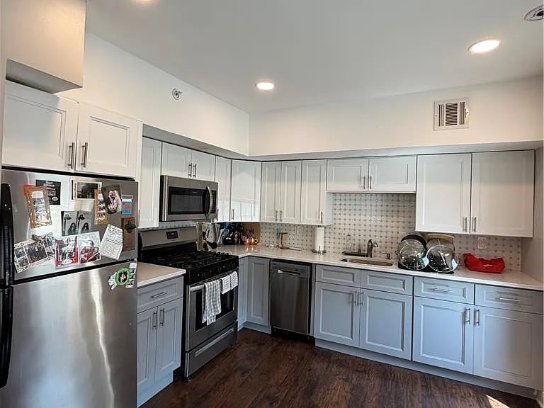 601 Northampton St #201 — Photo 6