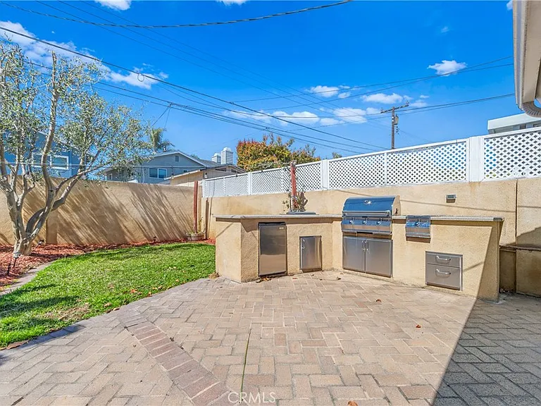 16311 Woodstock Ln — Photo 25