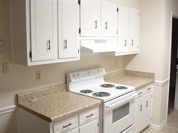 4th image of 4318 Roswell Dr