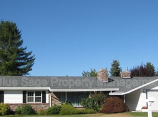 132 Bridge Ln, Port Angeles, WA 98362