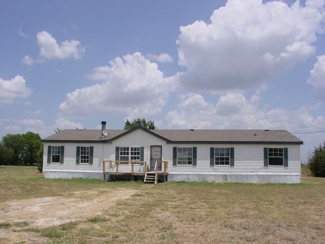 1st image of 451 Chapel Hill Ln