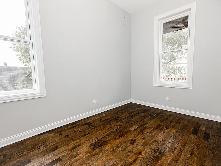 1644 N Kedzie Ave — Photo 5