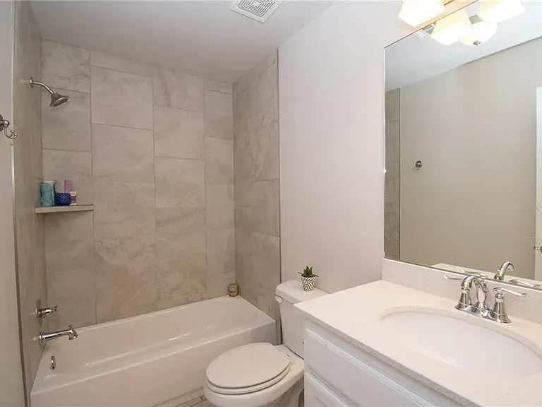 9444 NW 88th St — Photo 17