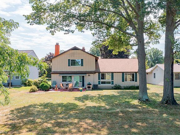 2nd image of 30840 Windy Hollow Ln