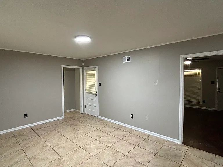 3863 N Trezevant St — Photo 4