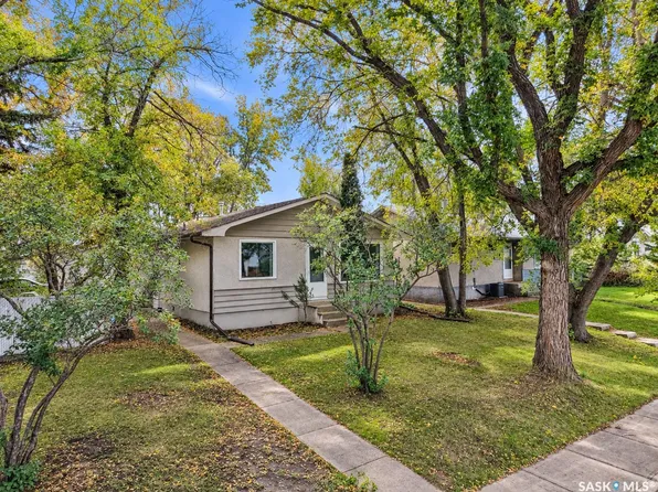 1399 6TH Street E, Prince Albert, SK S6V 0R1