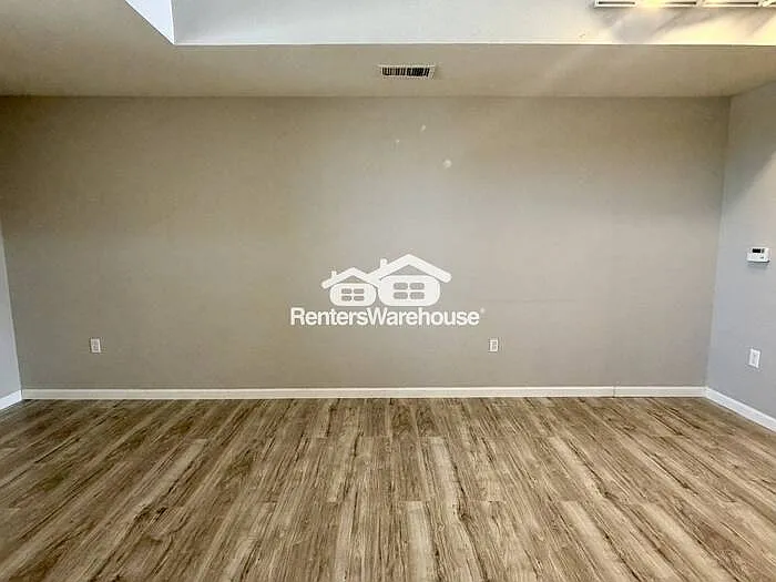 308 Lucca Dr — Photo 4