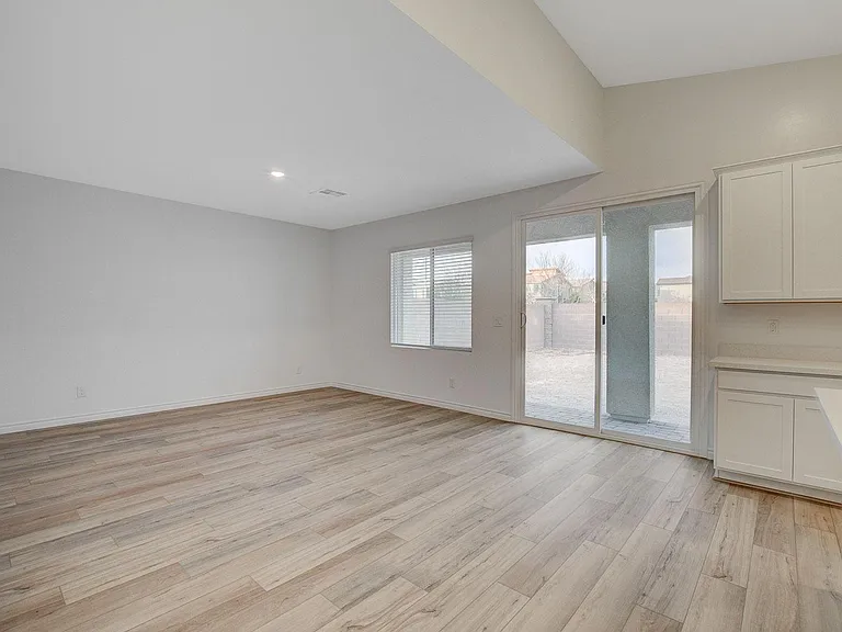 4348 Outlook Vista Ave — Photo 4