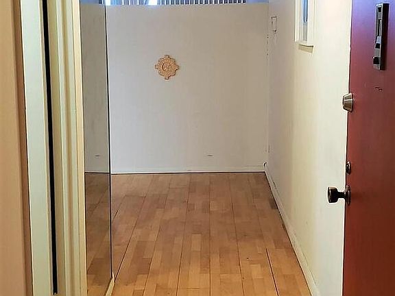3rd image of 2401 Pennsylvania Ave APT 10A12